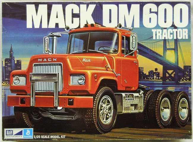 MPC 1/25 Mack DM 600 Semi Truck, 1-0854 plastic model kit